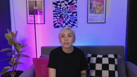 Violet online show from 19, 5, 2026
