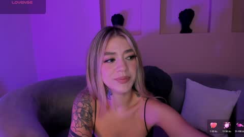 Violett  online show from 2, 5, 2026