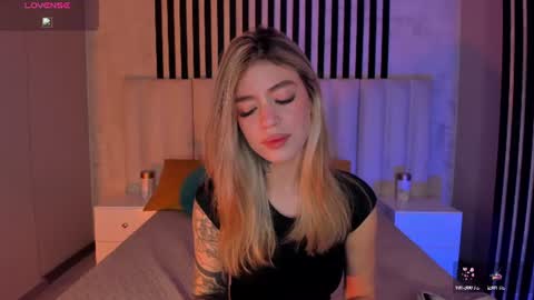 Violett  online show from 17, 6, 2026