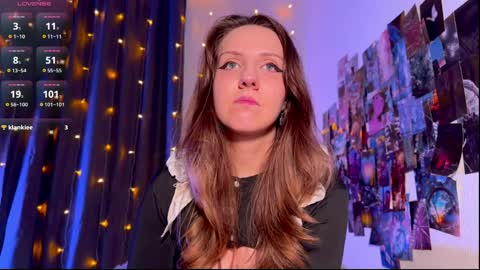 Snapshot of violettmo0n chatting on 28, 3, 2026 Next stream 1522026 400 GMT 3 online show from 28, 3, 2026