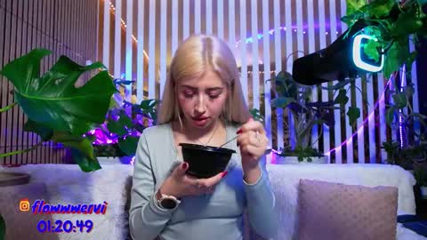 Snapshot of violetttttacb chatting on 9, 2, 2026 Violetta online show from 9, 2, 2026