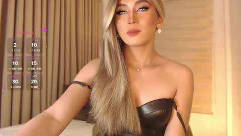 Snapshot of violetversacexx chatting on 2, 12, 2024 Best Of Both Worlds online show from 2, 12, 2024