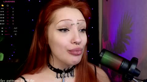 Snapshot of violetvio1ator chatting on 8, 1, 2025 Dommy mommy online show from 8, 1, 2025