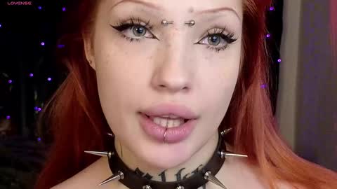 Snapshot of violetvio1ator chatting on 3, 2, 2025 Dommy mommy online show from 3, 2, 2025