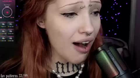 Snapshot of violetvio1ator chatting on 21, 2, 2025 Dommy mommy online show from 21, 2, 2025