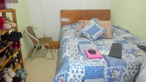 violleeet_ online show from 23, 3, 2026