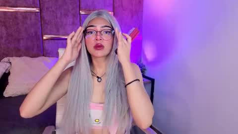 viollettebylyly online show from 13, 9, 2025