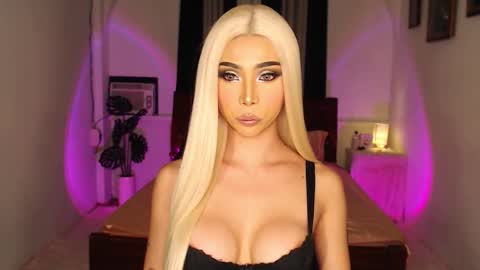 Snapshot of viperxcx chatting on 25, 9, 2025 marga online show from 25, 9, 2025