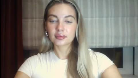 Snapshot of viraya chatting on 20, 7, 2026 emma online show from 20, 7, 2026