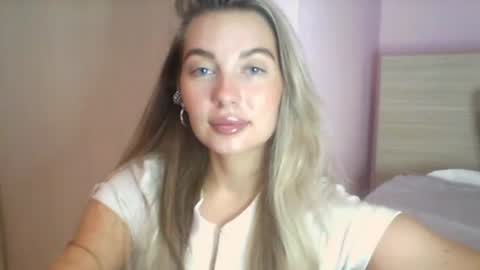 Snapshot of viraya chatting on 20, 7, 2026 emma online show from 20, 7, 2026