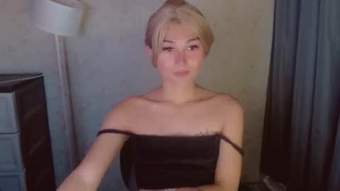 Snapshot of virgenpearl chatting on 22, 4, 2026 Pearl online show from 22, 4, 2026