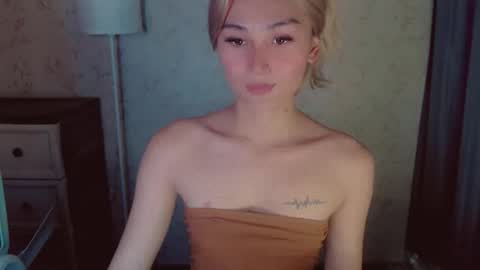 Snapshot of virgenpearl chatting on 28, 4, 2026 Pearl online show from 28, 4, 2026