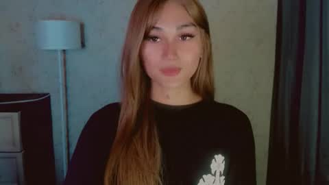 Snapshot of virgenpearl chatting on 5, 5, 2026 Pearl online show from 5, 5, 2026