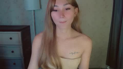 Snapshot of virgenpearl chatting on 7, 5, 2026 Pearl online show from 7, 5, 2026
