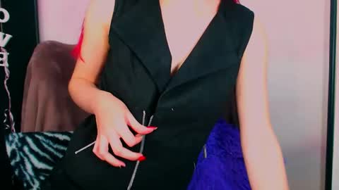 Snapshot of virgiluna chatting on 22, 1, 2025 VirginLuna online show from 22, 1, 2025