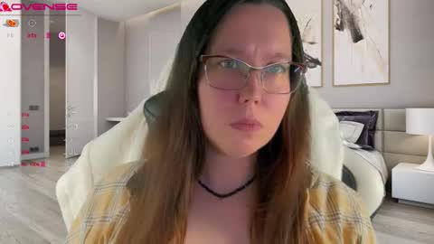 Victoria Romans online show from 28, 9, 2025