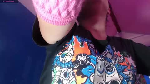 Snapshot of vitoria23_ chatting on 25, 4, 2026 victoria 3 online show from 25, 4, 2026