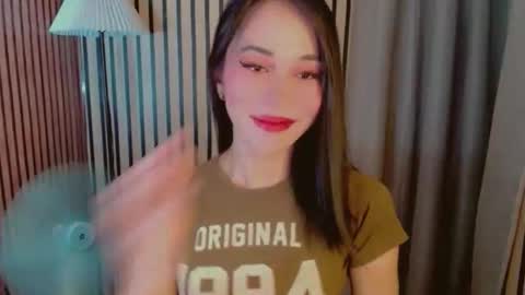 Snapshot of vivahotbabessandra chatting on 18, 4, 2026 SANDRA GOING YOU online show from 18, 4, 2026