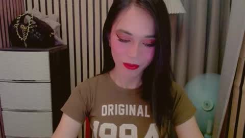 Snapshot of vivahotbabessandra chatting on 23, 4, 2026 SANDRA GOING YOU online show from 23, 4, 2026
