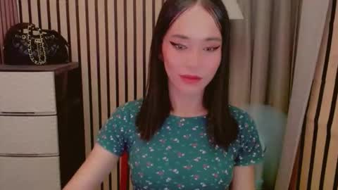 Snapshot of vivahotbabessandra chatting on 27, 4, 2026 SANDRA GOING YOU online show from 27, 4, 2026