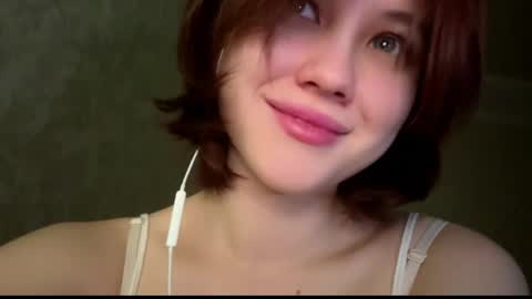 Snapshot of vivatrude chatting on 15, 4, 2026 Sonya online show from 15, 4, 2026