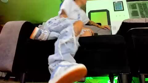 Snapshot of vivi_honey_ chatting on 2, 10, 2025 IGkarol navarret3 online show from 2, 10, 2025