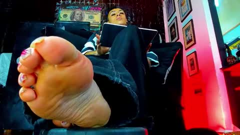 Snapshot of vivi_honey_ chatting on 9, 10, 2025 IGkarol navarret3 online show from 9, 10, 2025