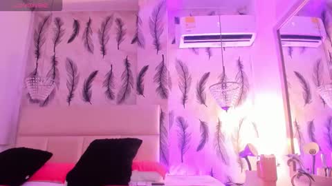 Snapshot of vivi_prinncess chatting on 12, 10, 2025 Viviana  online show from 12, 10, 2025