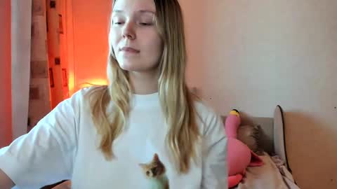 vivian_alison online show from 26, 2, 2025