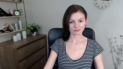 Vivian online show from 14, 12, 2024