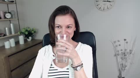 Vivian online show from 17, 1, 2025