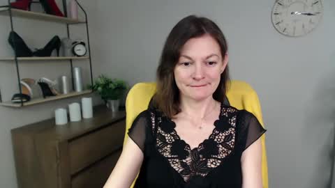 Vivian online show from 27, 2, 2025