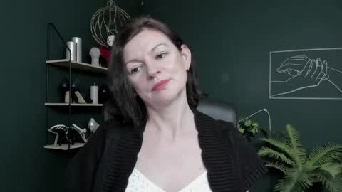 Vivian online show from 15, 5, 2026