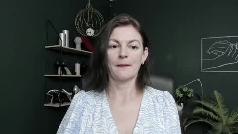 Vivian online show from 28, 5, 2026