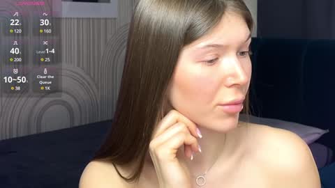 Snapshot of vivian_evans_ chatting on 4, 2, 2025 Vivian Evans online show from 4, 2, 2025