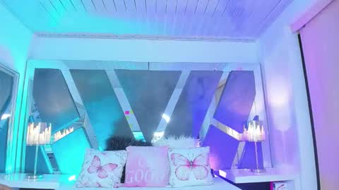 Snapshot of vivian_monroe chatting on 27, 9, 2025 Vivian Monroe online show from 27, 9, 2025
