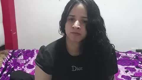 Snapshot of vivian_walt_ chatting on 4, 1, 2025 melissa online show from 4, 1, 2025