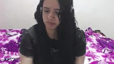Snapshot of vivian_walt_ chatting on 13, 1, 2025 melissa online show from 13, 1, 2025