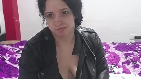 Snapshot of vivian_walt_ chatting on 26, 1, 2025 melissa online show from 26, 1, 2025