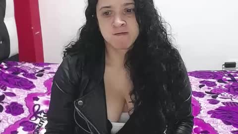 Snapshot of vivian_walt_ chatting on 15, 2, 2025 melissa online show from 15, 2, 2025