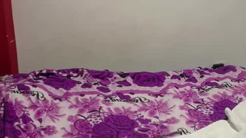 Snapshot of vivian_walt_ chatting on 27, 2, 2025 melissa online show from 27, 2, 2025