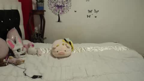 Snapshot of vivian_walt_ chatting on 23, 2, 2026 melissa online show from 23, 2, 2026