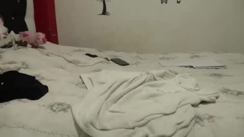 Snapshot of vivian_walt_ chatting on 16, 3, 2026 melissa online show from 16, 3, 2026