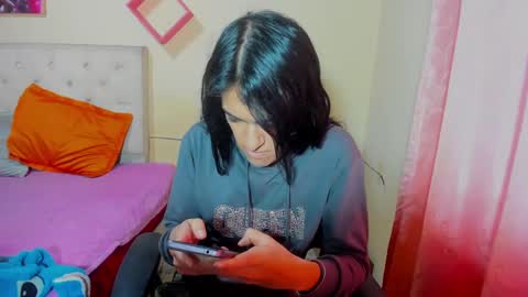 instagram Viviana73215 online show from 22, 12, 2024