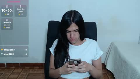 instagram Viviana73215 online show from 19, 5, 2026