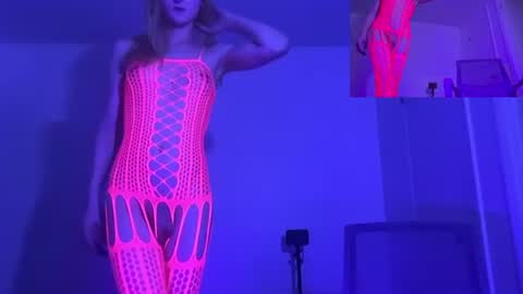 vivian layy online show from 21, 7, 2026