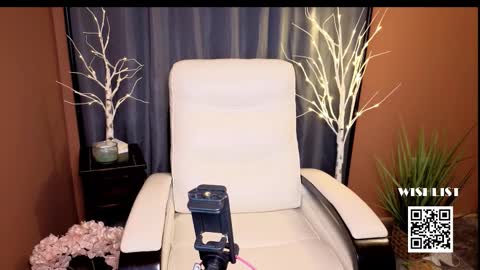 VivianLuxe online show from 17, 2, 2026