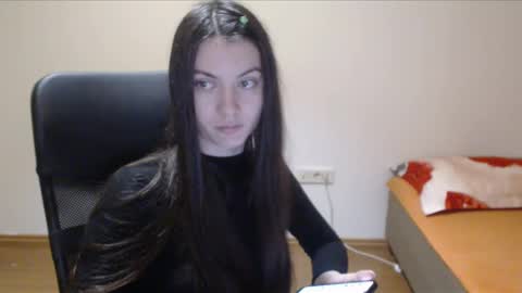 Vivian Gray online show from 13, 12, 2024