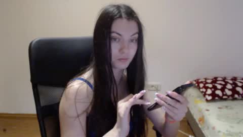 Vivian Gray online show from 1, 1, 2025