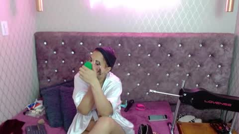 VivianRose online show from 7, 1, 2025